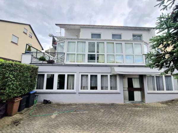 Immobilie in Aichwald - Familienfreundliches Zuhause mit viel Platz und Potenzial - Bild 1