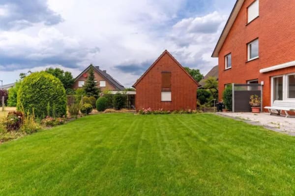 Immobilie in Herzebrock-Clarholz - Großzügiges Raumwunder mit außergewöhnlichem Potenzial in Herzebrock - Bild 4
