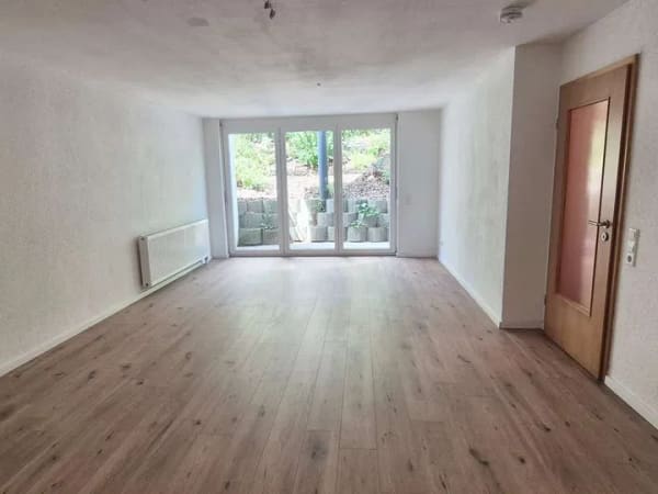 Immobilie in Dornstadt - **Gemütliche Souterrainwohnung im ruhigen Tomerdingen!** - Bild 1