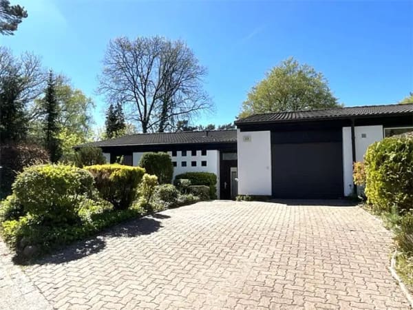 Immobilie in Rosengarten - Doppelbungalow mit Platz und eingewachsenem Grundstück in den Harburger Bergen - Bild 1
