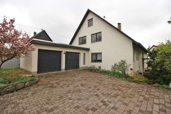 Immobilie in Gessertshausen - Gepflegtes Ein- oder Zweifamilienhaus in ruhiger Lage - Bild 0
