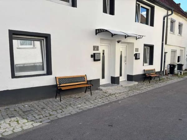 Immobilie in Lauterstein - Zwei vermietete Doppelhaushälften mit 6,8 % Bruttorendite, provisionsfrei für Käufer - Bild 0