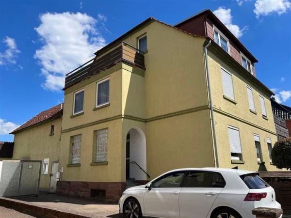 Immobilie in Holzminden - Holzminden -  1,5 Zimmer Wohnung im 1.Obergeschoss mit Balkon - Bild 0