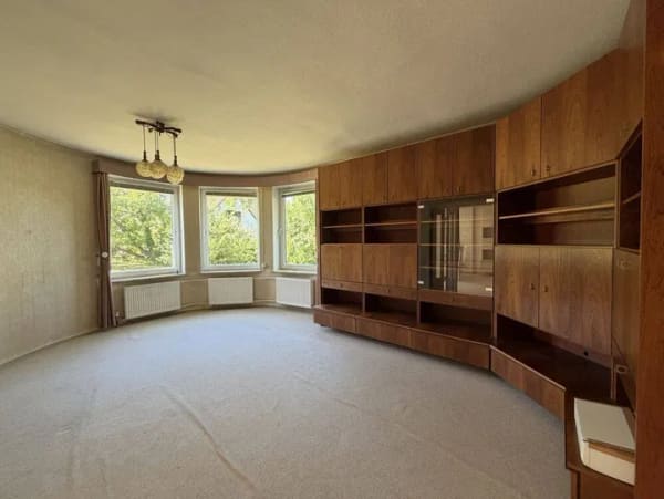 Immobilie in Mönkeberg - Zweifamilienhaus mit Mansarde in zentraler Lage von Mönkeberg - Bild 2