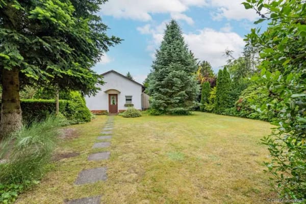 Immobilie in Rehburg-Loccum - Traumhaftes Grundstück in ehemaliger Gartenkolonie mit gepflegtem Massiv-Einfamilienhaus in Rehburg! - Bild 1