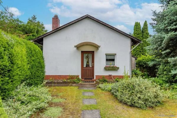 Immobilie in Rehburg-Loccum - Traumhaftes Grundstück in ehemaliger Gartenkolonie mit gepflegtem Massiv-Einfamilienhaus in Rehburg! - Bild 2