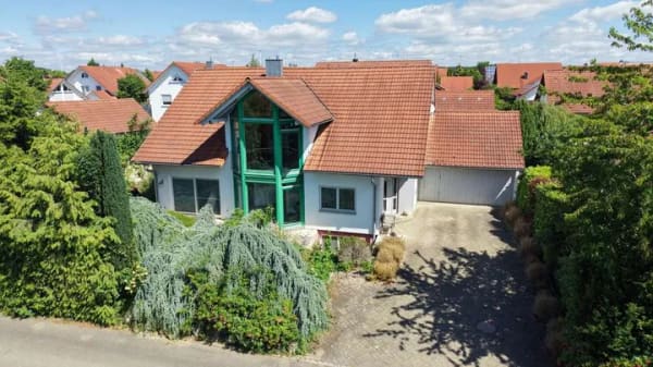 Immobilie in Blaubeuren - Platz für die Familie und neue Perspektiven - Bild 0