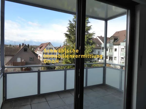Immobilie in Magstadt - Leerstand, sonnige 2-Zimmer-Whg., großer Balkon (ca. 7,5 qm), Garage & schönem Ausblick in Magstadt - Bild 1