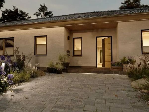 Immobilie in Negernbötel - Familienfreundlicher Bungalow im Kreis Segeberg - Ihr Traumhaus wartet! - Bild 1