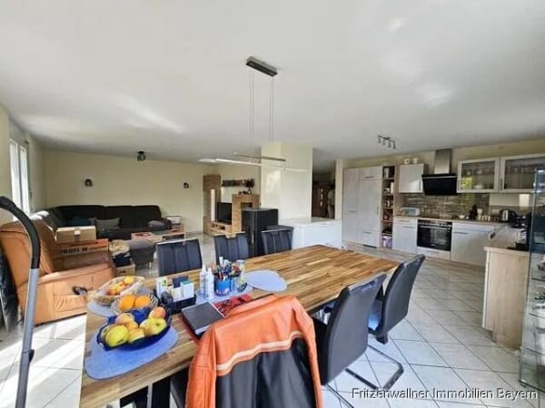 Immobilie in Dirlewang - "Modernes Familienhaus mit Fußbodenheizung & Pelletofen" - Bild 2