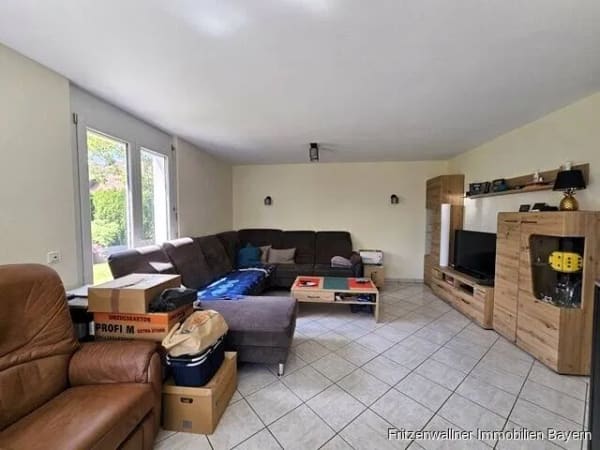 Immobilie in Dirlewang - "Modernes Familienhaus mit Fußbodenheizung & Pelletofen" - Bild 4