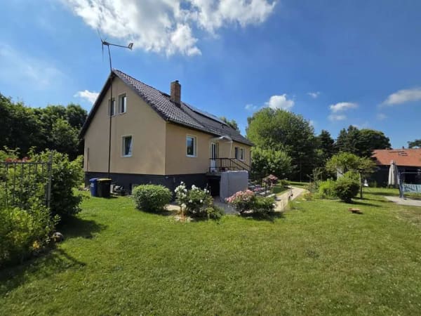 Immobilie in Dargun - ruhig gelegenes EFH mit 1291m² Grundstück, Keller, Kamin, PV-Anlage, Doppelgarage und Ausbaureserve - Bild 0