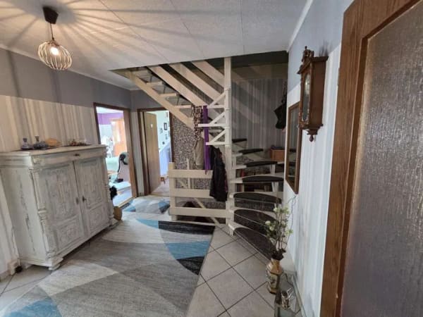 Immobilie in Dargun - ruhig gelegenes EFH mit 1291m² Grundstück, Keller, Kamin, PV-Anlage, Doppelgarage und Ausbaureserve - Bild 2