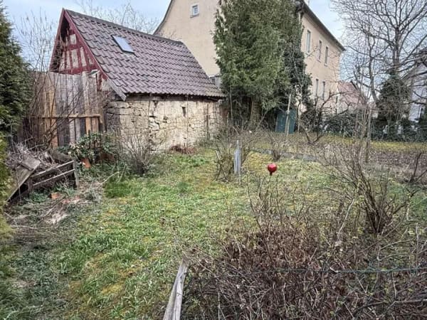 Immobilie in Eutingen im Gäu - Viel Platz, großes Potenzial: 2-Familienhaus mit Werkstatt, 
4 Garagen und Ausbaureserve - Bild 3