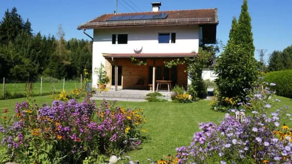 Immobilie in Rohrdorf - Einfamilienhaus mit Nebengebäude mit großem Garten/Hof provisionsfrei von Privat - Bild 0