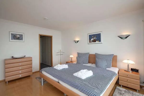Immobilie in Helgoland - Wunderschöne Zweizimmerwohnung mit Balkon - Blick auf die "Düne" - Bild 1