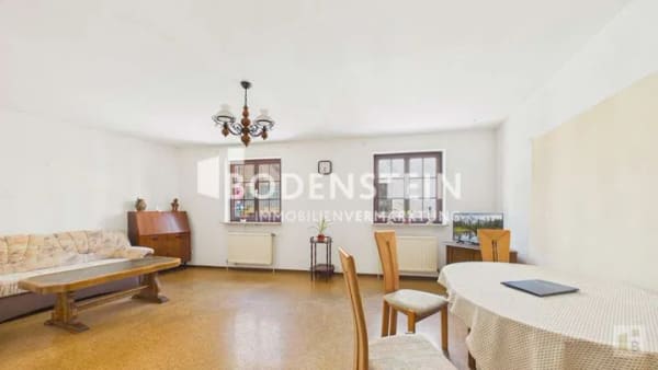 Immobilie in Oestrich-Winkel - Viel Platz für das Familienleben – großzügiges Stadthaus mit 7 Zimmern ,Hof und schönem Ausblick - Bild 1
