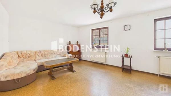 Immobilie in Oestrich-Winkel - Viel Platz für das Familienleben – großzügiges Stadthaus mit 7 Zimmern ,Hof und schönem Ausblick - Bild 2