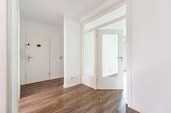 Immobilie in Reinbek - Großzügige 3 Zimmer-Wohnung mit Balkon und Stellplatz in gepflegter Wohnanlage - Bild 4