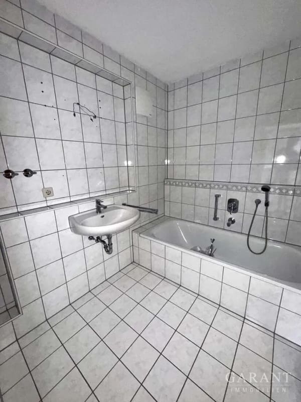 Immobilie in Wildberg - Ideal zur Eigennutzung oder als Kapitalanlage - Bild 3