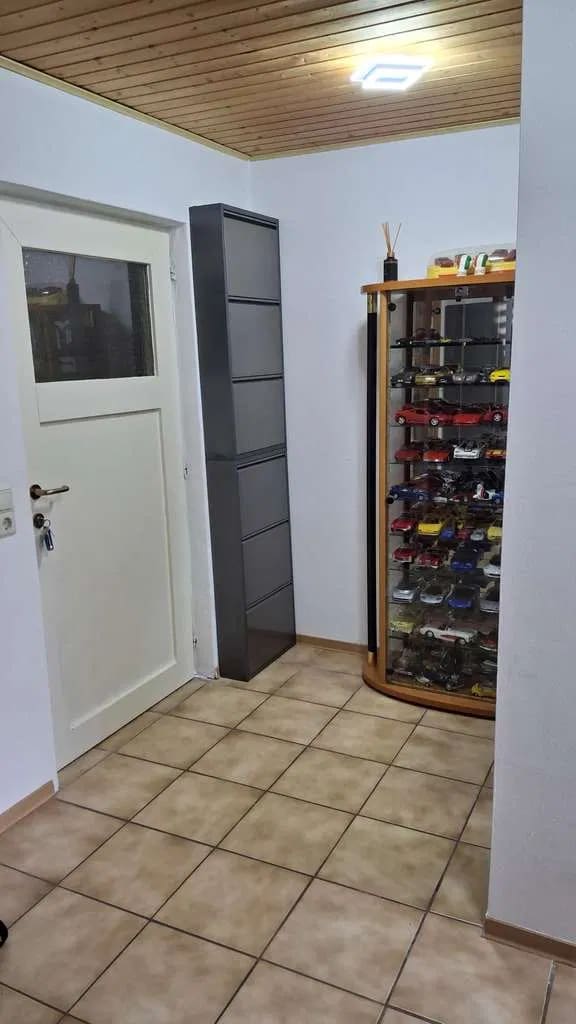 Immobilie in Aichtal - Gemütliche ETW in Aichtal - Wohnen auf drei Ebenen mit Einbauküche

 - Bild 3