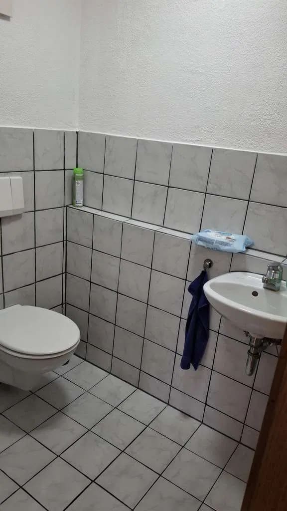 Immobilie in Aichtal - Gemütliche ETW in Aichtal - Wohnen auf drei Ebenen mit Einbauküche

 - Bild 4