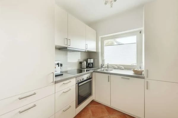 Immobilie in Wenningstedt-Braderup (Sylt) - Schöne 3-Zimmer-Wohnung mit Südbalkon und Stellplatz in strandnaher Lage von Wenningstedt - Bild 2