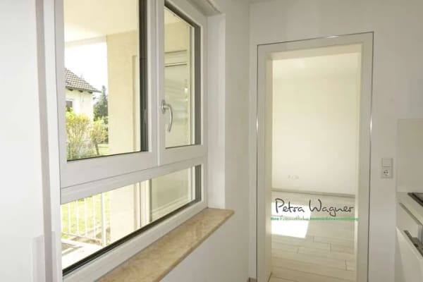 Immobilie in Schallstadt - Kompakt, modern, bezugsfrei – attraktive 1-Zimmer-Wohnung mit EBK, Balkon u. Kfz-Stellplatz - Bild 1