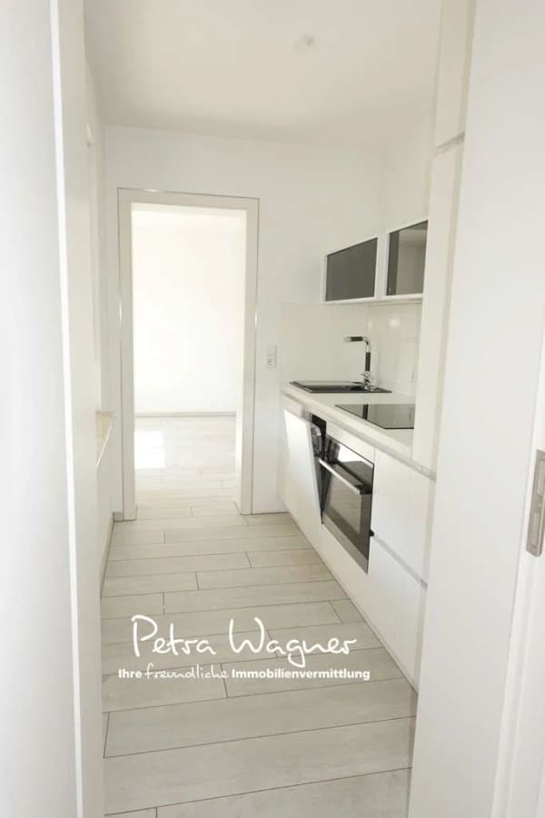Immobilie in Schallstadt - Kompakt, modern, bezugsfrei – attraktive 1-Zimmer-Wohnung mit EBK, Balkon u. Kfz-Stellplatz - Bild 3