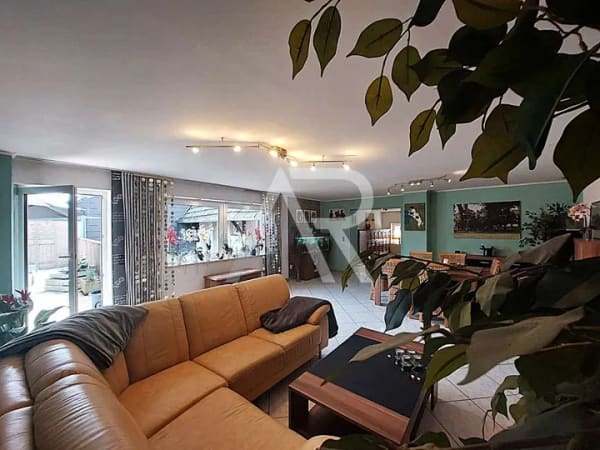 Immobilie in Jülich - Historischer Charme trifft modernen Wohnkomfort - Zweifamilienhaus in Jülich-Merzenhausen! - Bild 2