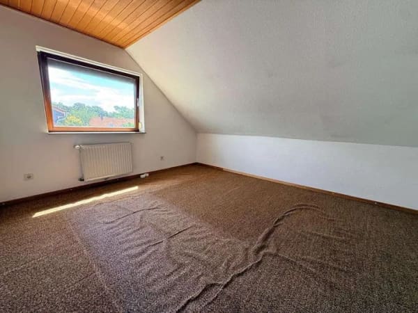 Immobilie in Neustadt am Rübenberge - Platz zum Leben, Platz zum Wachsen - Einfamilienhaus mit viel Potenzial - Bild 4