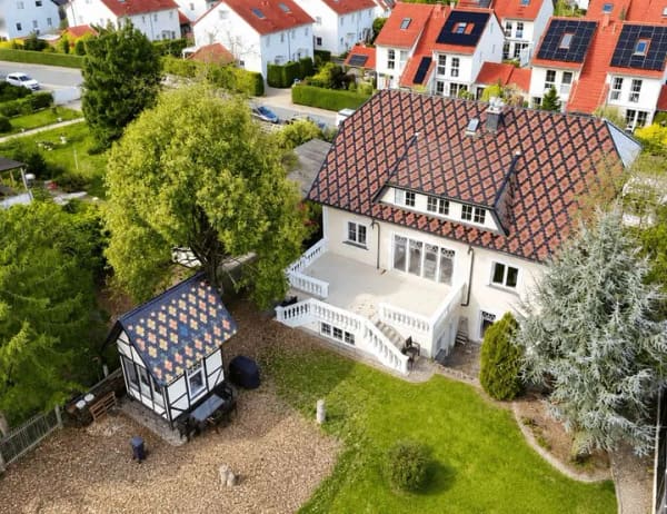 Immobilie in Markkleeberg - Exklusive Villa mit Einliegerwohnung, Doppelgarage und traumhaftem Garten- Bestlage von Markkleeberg - Bild 0