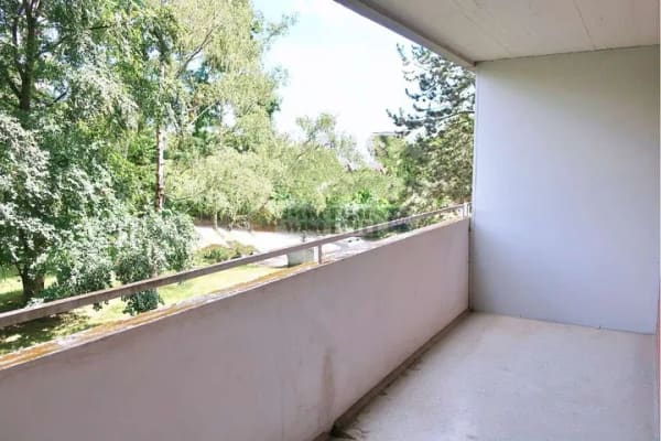 Immobilie in Regensburg - 1 Zimmer-Apartment im begehrten Stadtwesten mit Balkon und Lift - Bild 0