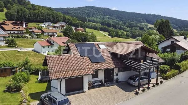 Immobilie in Haibach - Familienidyll mit viel Platz! Großzügiges Einfamilienhaus auf 1.148 m² Grundstück mit Pool - Bild 4