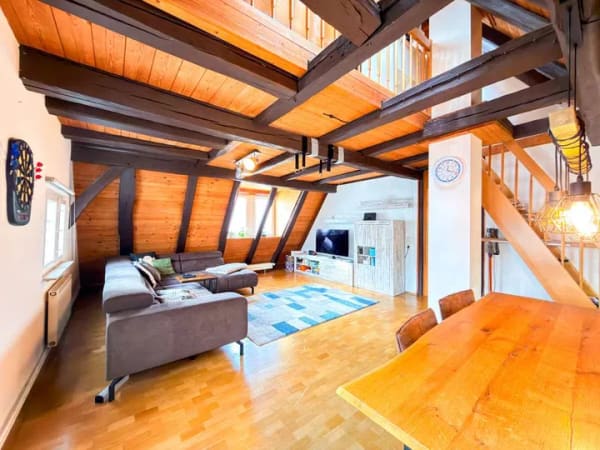 Immobilie in Deizisau - Wohnen mit Charme im Fachwerkhaus: 4,5-Zimmer Maisonette mit Galerie - Bild 1
