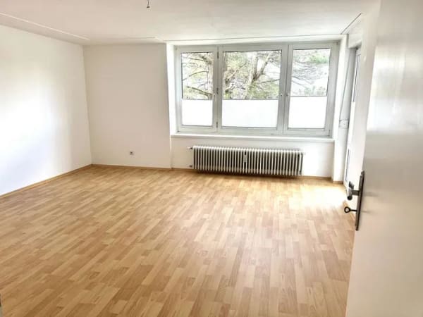 Immobilie in Krailling - Gut geschnittene Drei-Zimmer-Wohnung am Forstenrieder Park - Bild 0