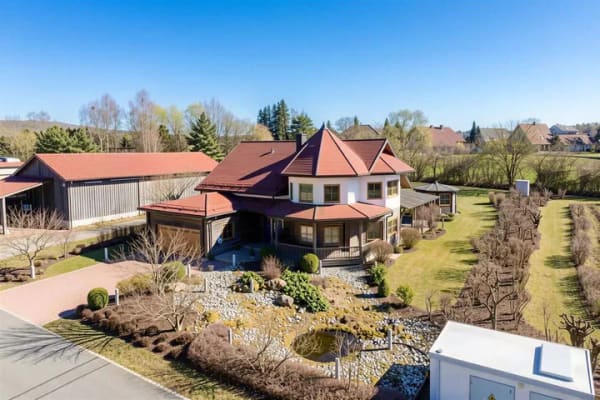 Immobilie in Hirschau - Kanadischer Wohntraum: Hochwertiges Blockhaus-Unikat auf großem Grundstück in Hirschau - Bild 2