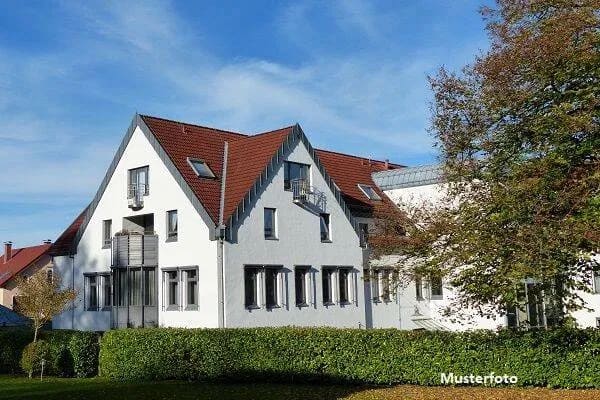 Immobilie in Hohen Neuendorf - Kapitalanlage - Freistehendes Mehrfamilienhaus - Bild 0