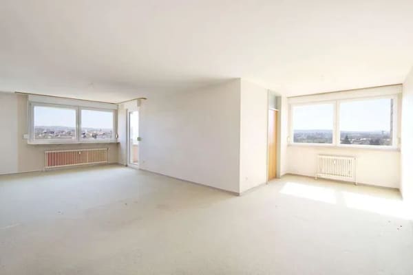 Immobilie in Backnang - Aussicht trifft Wohngefühl! Helle 3,5-Zi.-Wohnung mit 2 Balkonen und EBK in Backnang - Bild 3