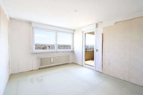 Immobilie in Backnang - Aussicht trifft Wohngefühl! Helle 3,5-Zi.-Wohnung mit 2 Balkonen und EBK in Backnang - Bild 4