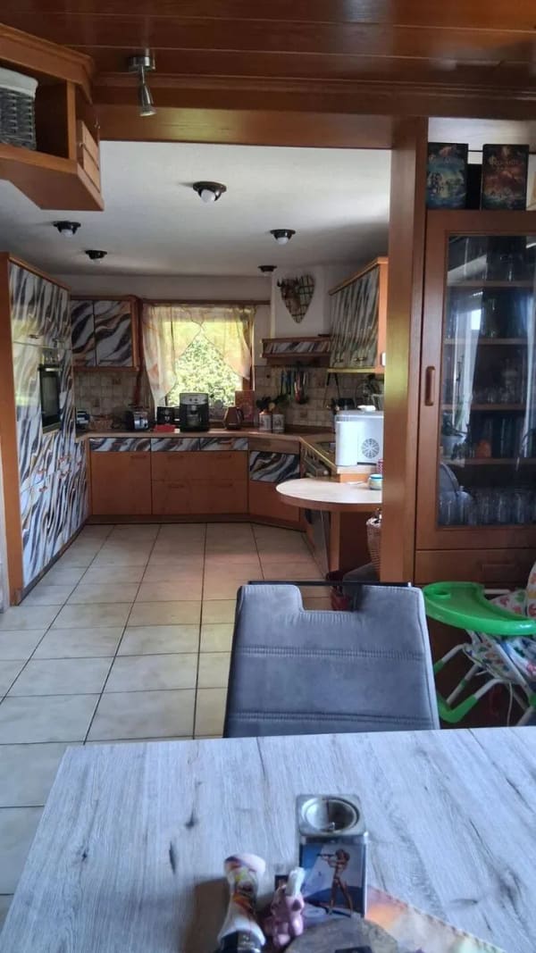 Immobilie in Aldingen - Großzügiges Einfamilienhaus mit Ausbaupotenzial in Aldingen - Bild 3