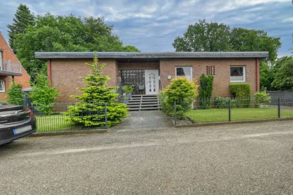 Immobilie in Wasbek - Kleine oder große Familie - hier ist alles möglich! Bungalow mit Vollkeller und Platz, Platz Platz! - Bild 1