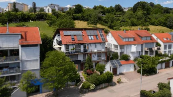 Immobilie in Waldenbuch - Ein Haus mit Geschichte: DHH mit ELW in Südhanglage! - Bild 0
