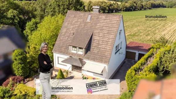 Immobilie in Schwelm - Zweifamilienhaus mit ausgebautem Spitzboden, Garten, Terrasse & Freisitz in grüner Lage - Bild 0