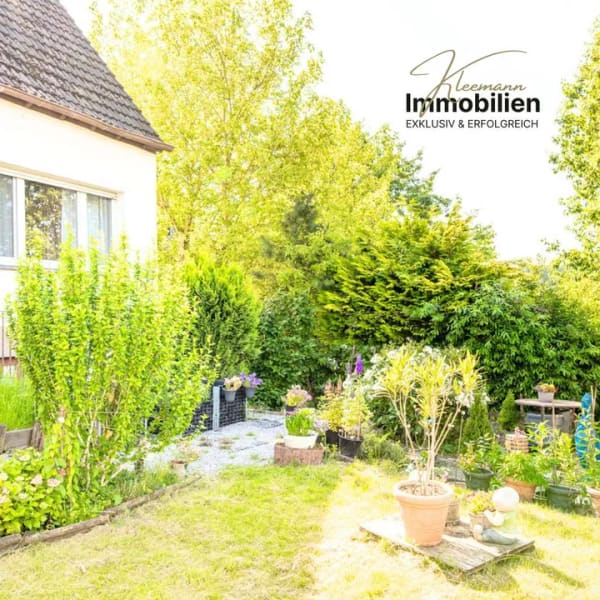 Immobilie in Schwelm - Zweifamilienhaus mit ausgebautem Spitzboden, Garten, Terrasse & Freisitz in grüner Lage - Bild 1