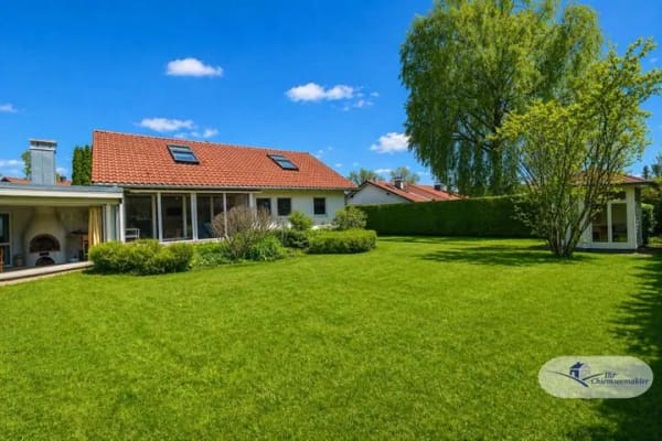 Immobilie in Bernau am Chiemsee - Einfamilienhaus freistehend in Bernau am Chiemsee - Bild 1