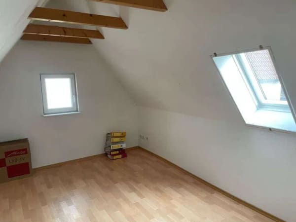 Immobilie in Hohenstein - Tolles Einfamilienhaus mit Scheune, Garage und Balkon - Bild 4