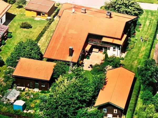 Immobilie in Spiegelau - Architektonisches Landhaus in idyllischer Waldrandlage – Wohnen auf höchstem Niveau - Bild 0