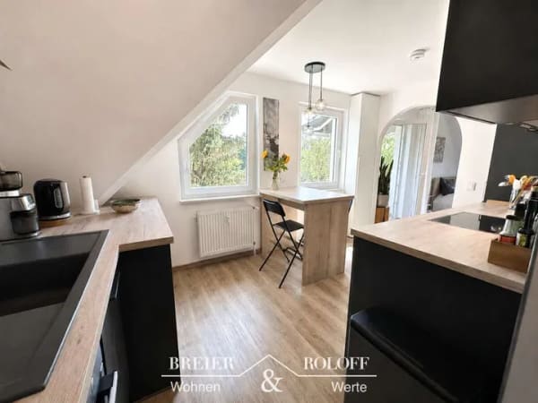 Immobilie in Bad Eilsen - Renovierte Dachgeschosswohnung mit Balkon in Bad Eilsen - Bild 3