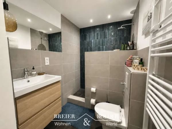 Immobilie in Bad Eilsen - Renovierte Dachgeschosswohnung mit Balkon in Bad Eilsen - Bild 4